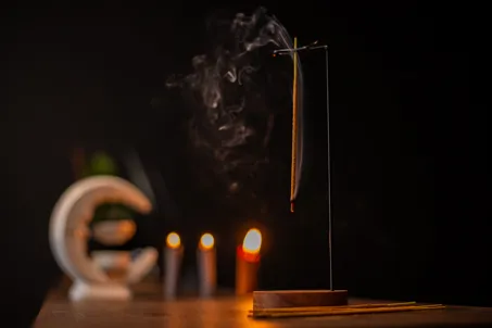 Các dụng cụ đốt trầm