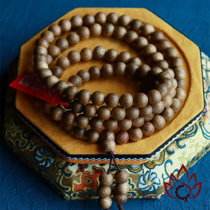 Vòng Trầm Hương 108 Hạt | 7 Ly | Trầm tốc Kiến Tự Nhiên