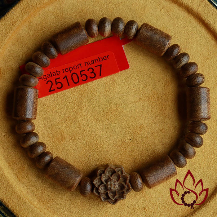 Vòng Trầm Hương Bất Quy Tắc | Charm Hoa Sen | 8 Ly | Trầm Tốc Kiến Tự Nhiên Lâu Năm