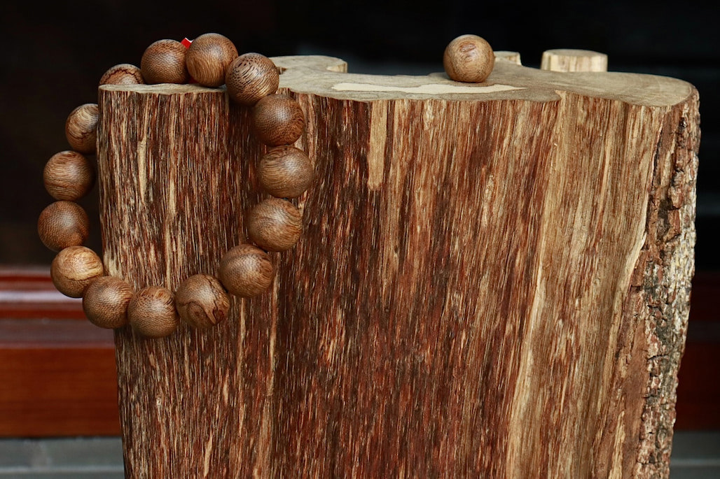 Những điều kiêng kỵ khi đeo vòng trầm hương – Hiểu đúng để không lo lắng quá mức